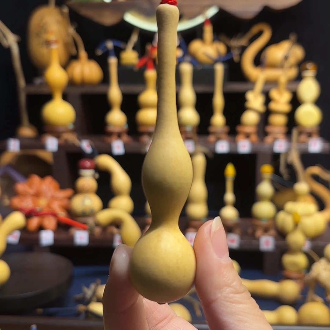 仔***哥大叶紫檀（黑酸枝木类）