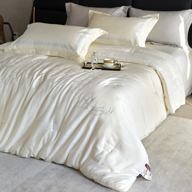 高端天丝棉华尔兹蚕丝羊绒冬被加厚轻盈柔软透气双人棉被胎