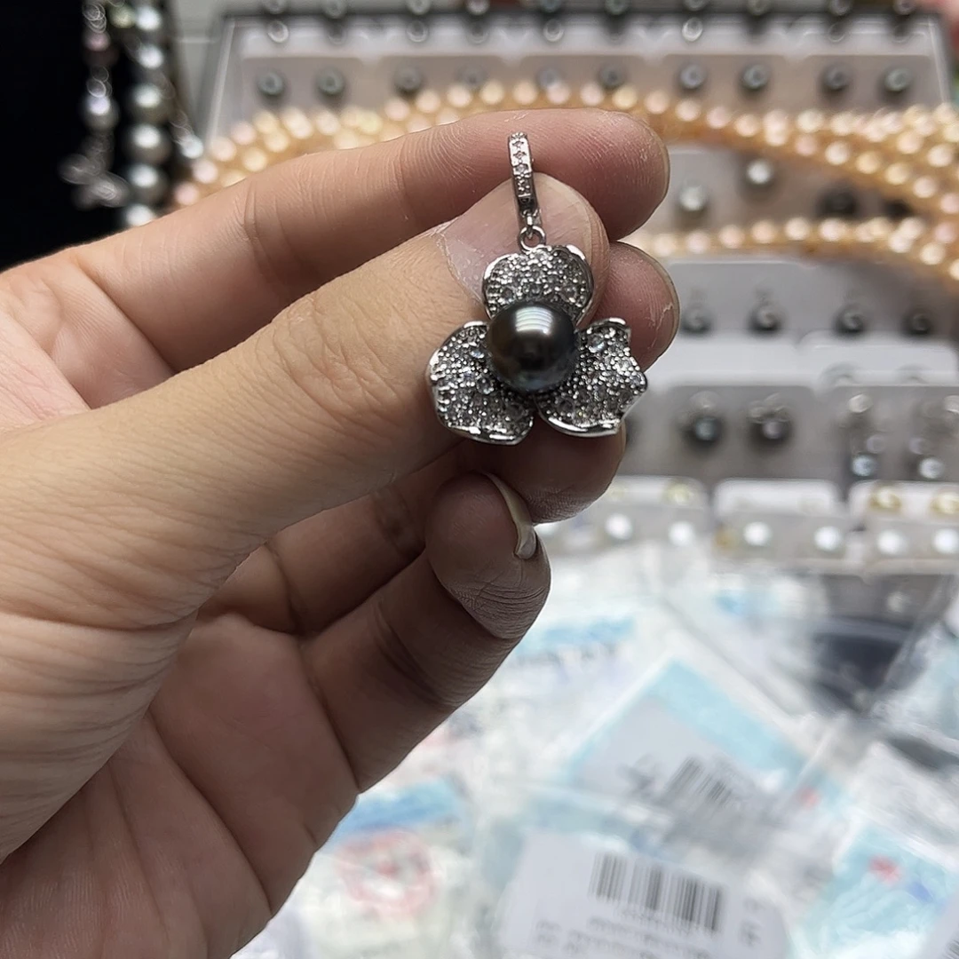 颈饰未镶嵌海水珍珠