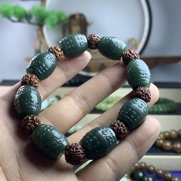 和田玉未镶嵌手串