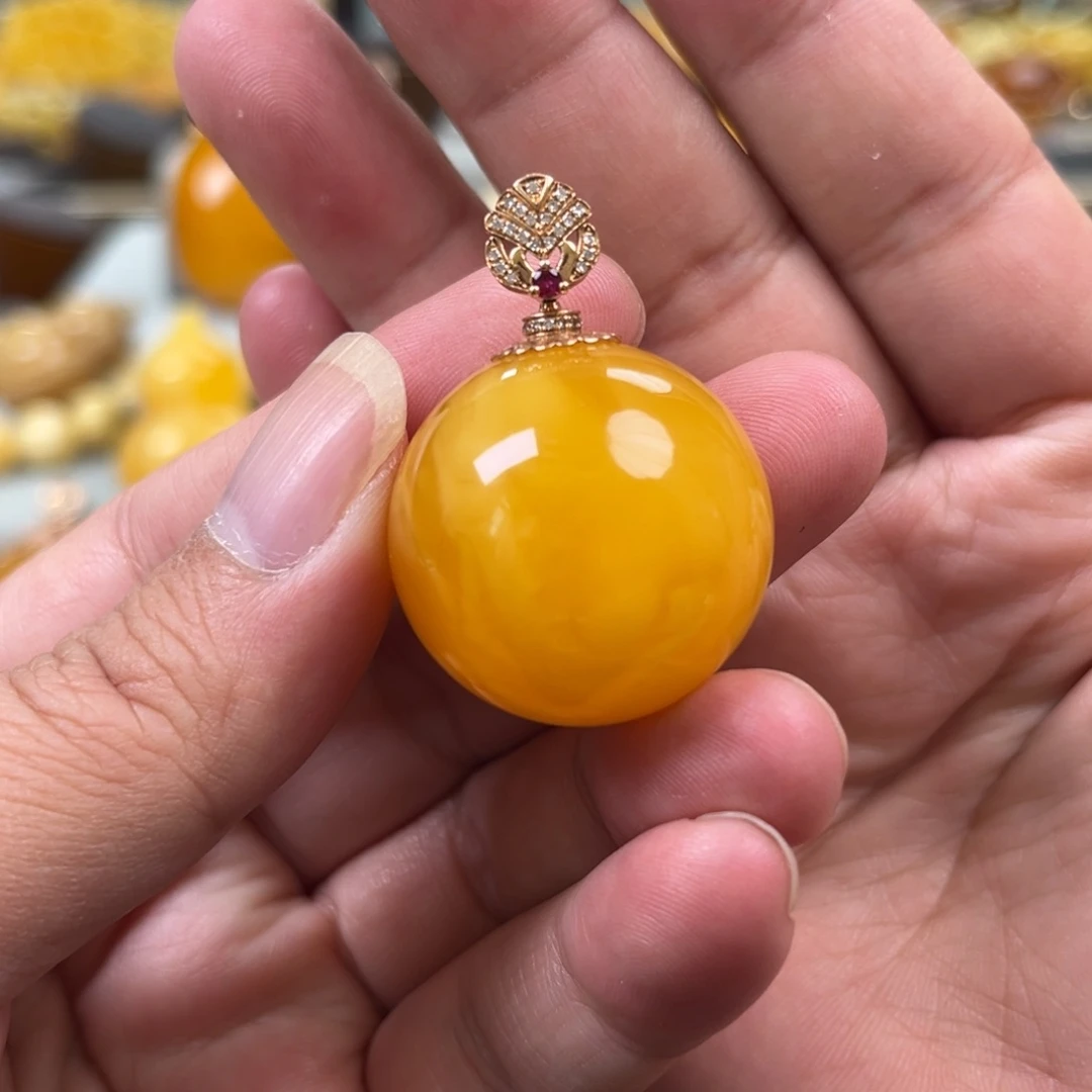 蜜蜡18K金镶嵌珠宝奇石