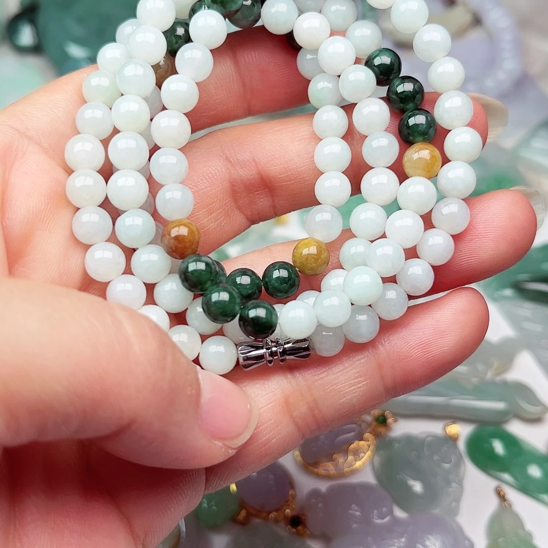 翡翠手镯未镶嵌翡翠