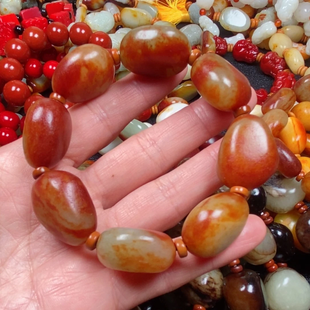 和田玉颈饰未镶嵌疯***狼