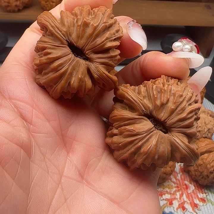 把件文玩核桃三角天水楼
