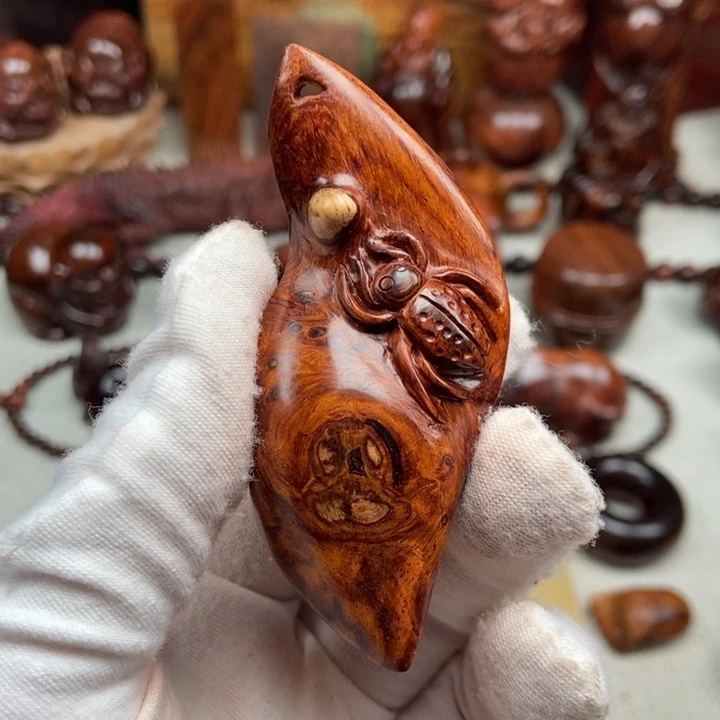 花梨木类端景台一夜暴富