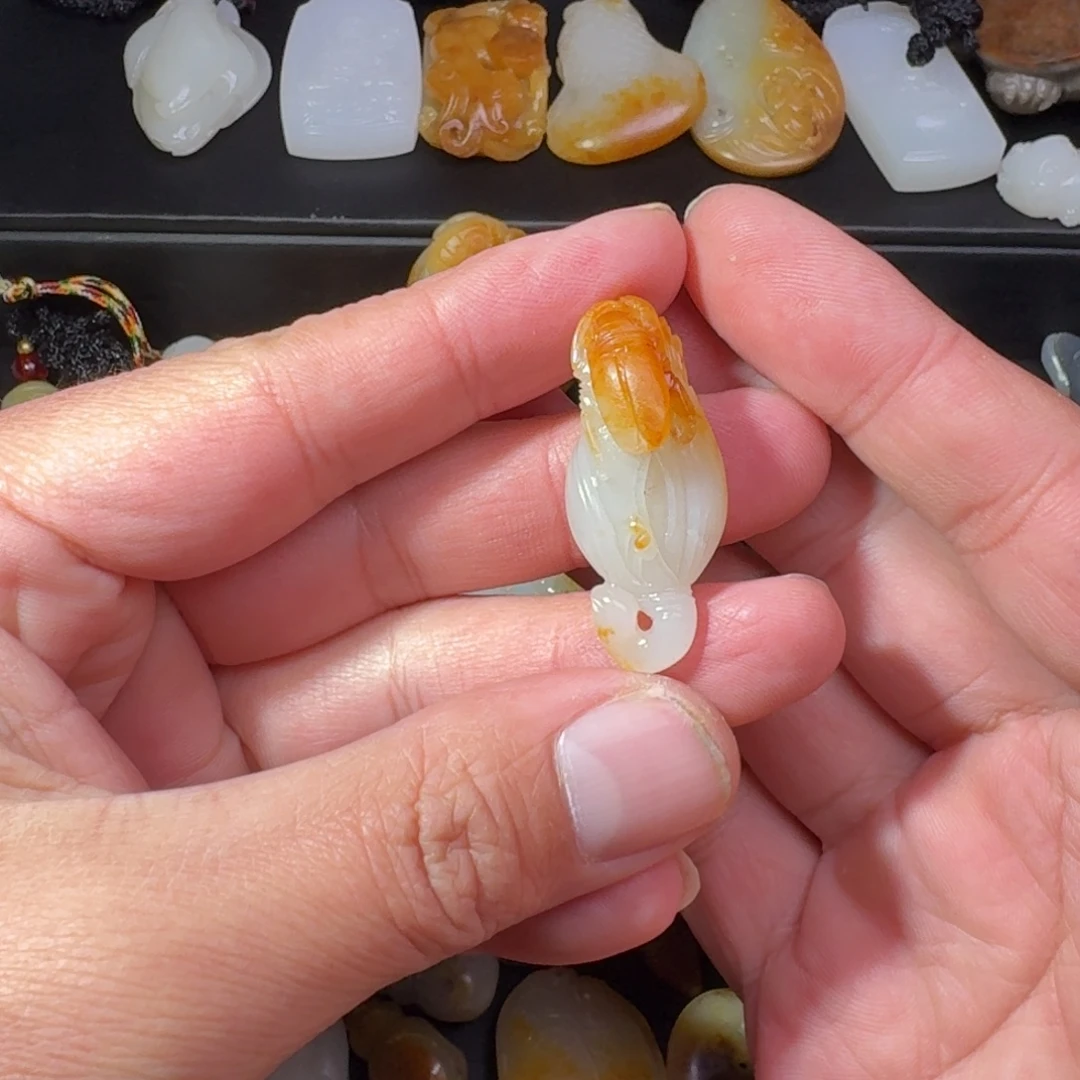 和田玉未镶嵌吊坠(不含链)