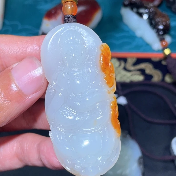 下***了和田玉未镶嵌颈饰