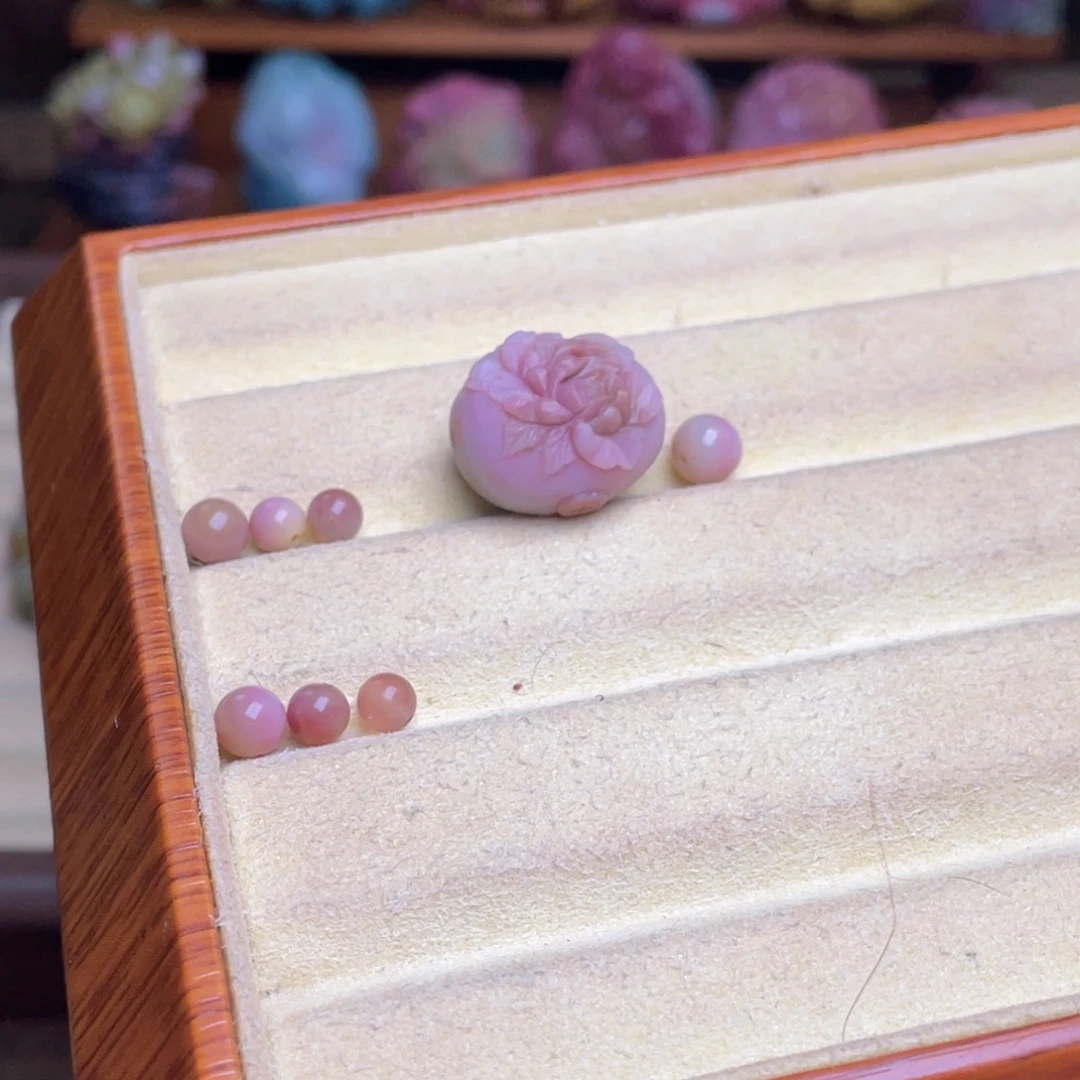 东***生未镶嵌玛瑙/玉髓珠宝半成品盐源玛瑙苏工牡丹花滴流