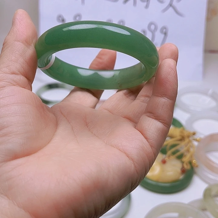 未镶嵌手镯石英质玉东陵绿111/56