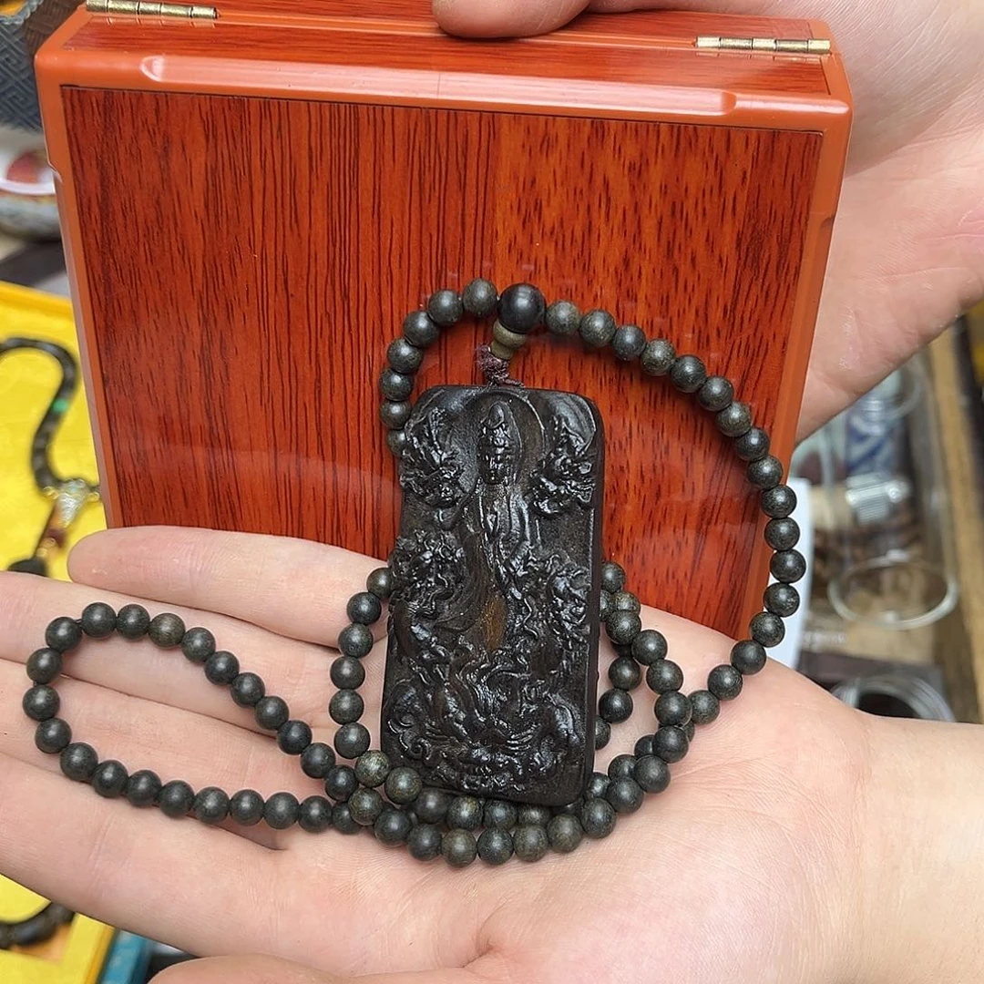 大叶紫檀（黑酸枝木类）