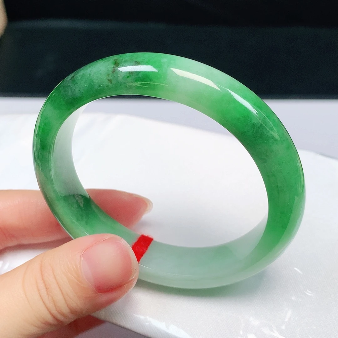 翡翠未镶嵌手镯1688贵妃