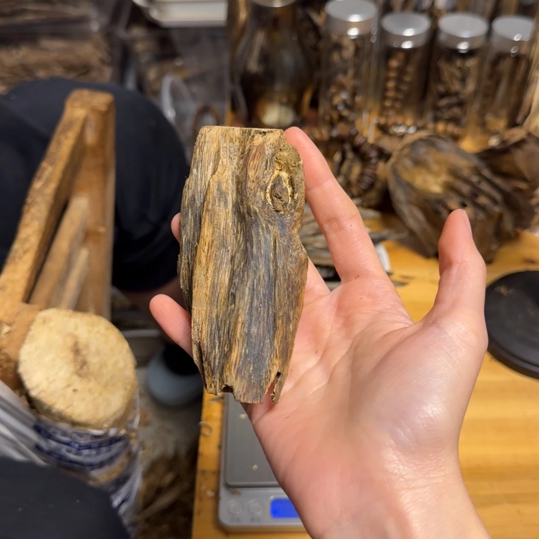 沉香沉香碎屑白棋块料26克