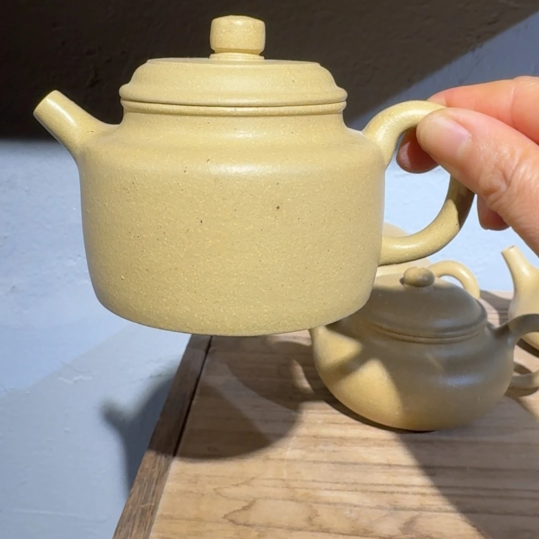 本山绿泥茶壶200毫升左右