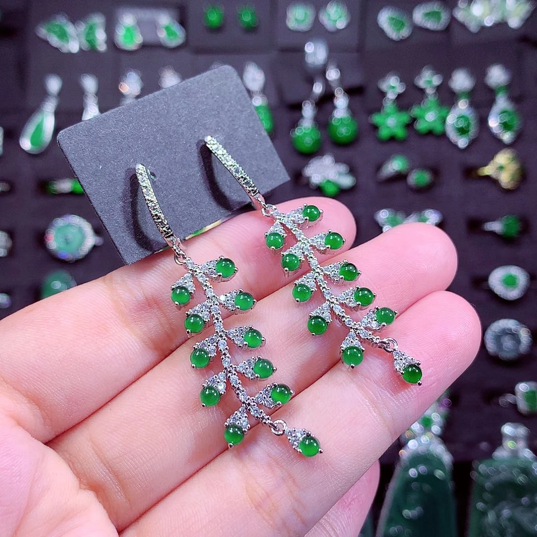 颈饰未镶嵌翡翠天然