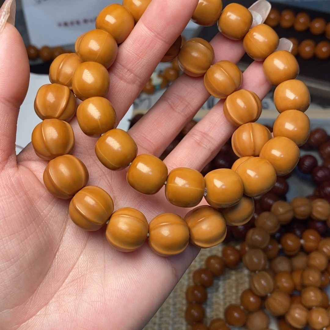 羲***琰手串猴头核桃老型鲨鱼