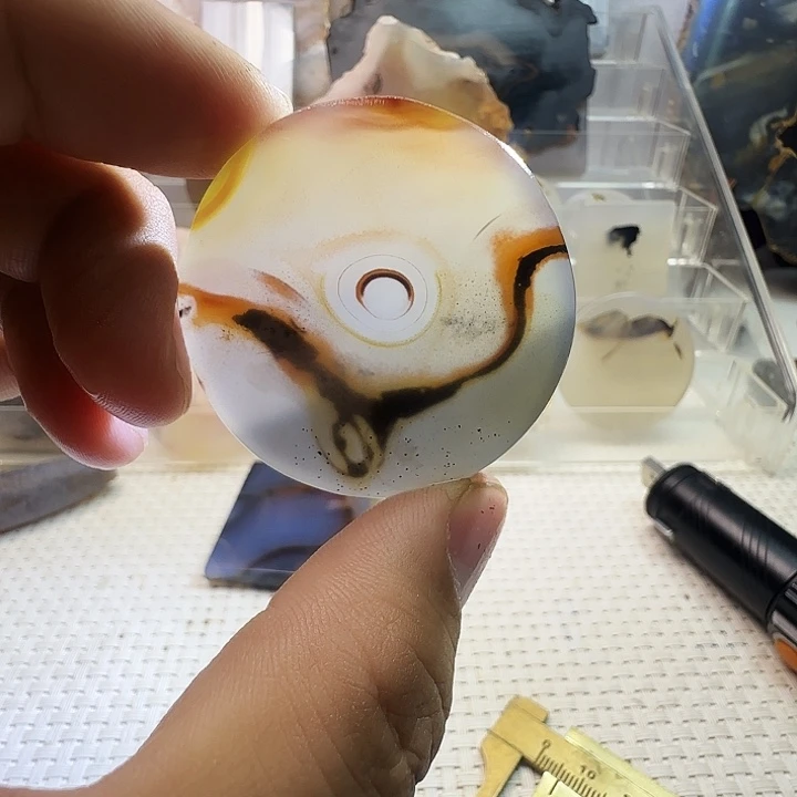 玛瑙/玉髓未镶嵌珠宝奇石