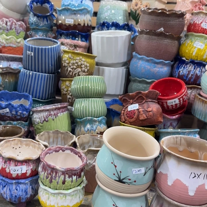 凑9块包邮，有孔，陶瓷花盆