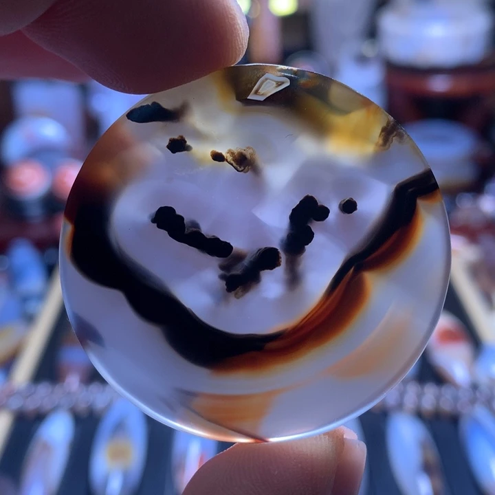 玛瑙/玉髓颈饰未镶嵌