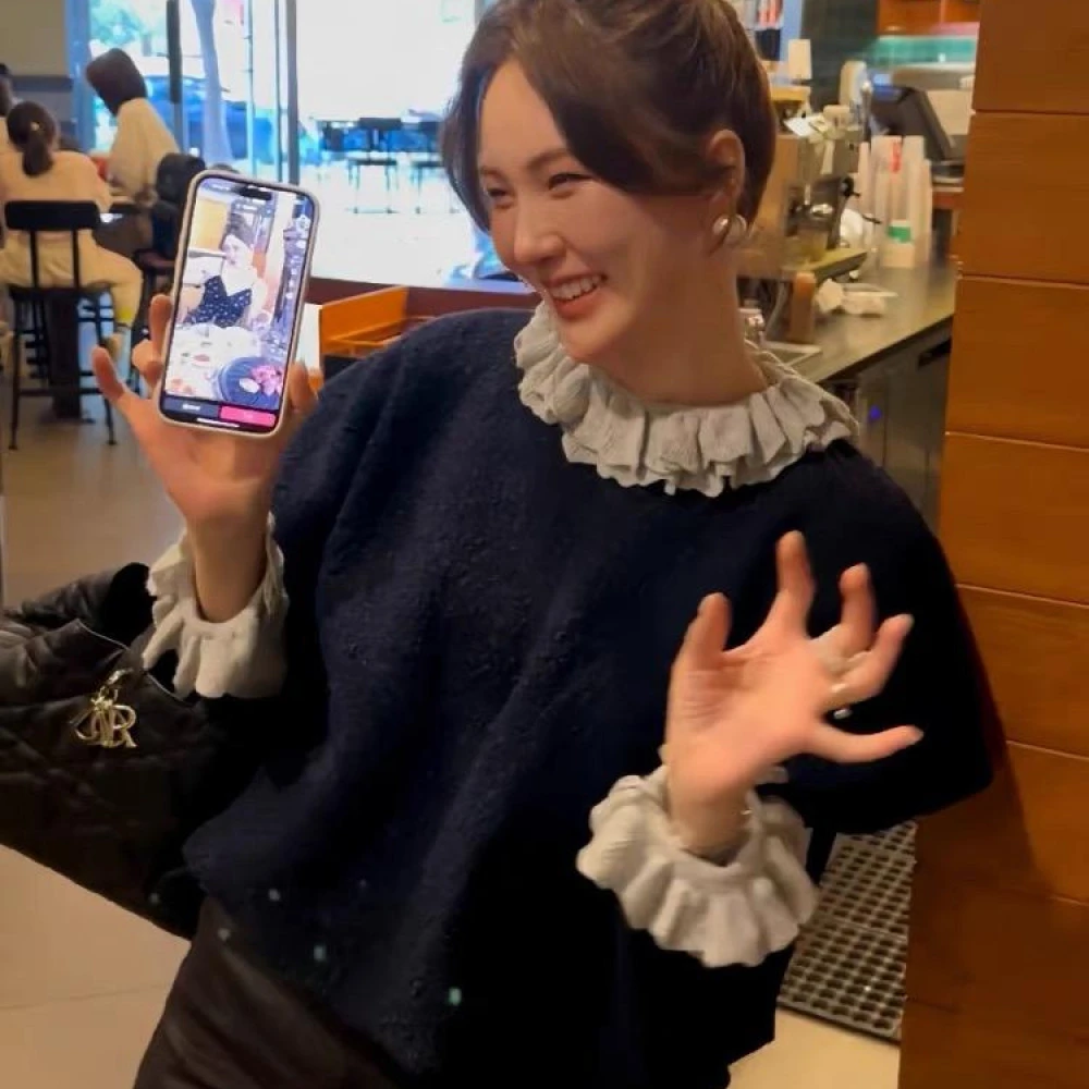 灰灰呀！新款终于搞到！高级感绒绒短袖马甲 花边打底衫叠穿套装