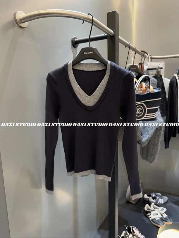 【气质拼接假两件V领针织毛衣】韩版设计感修身显瘦上衣245#