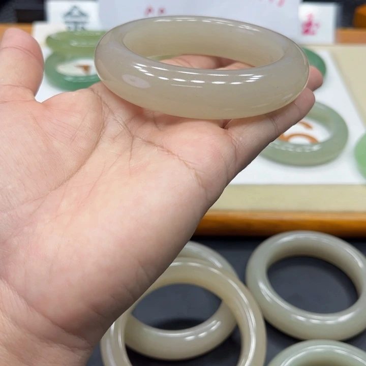 未镶嵌手镯石英质玉累**活