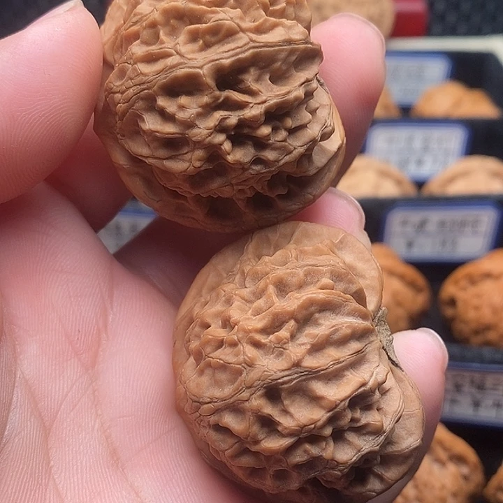 文玩核桃把件宫灯