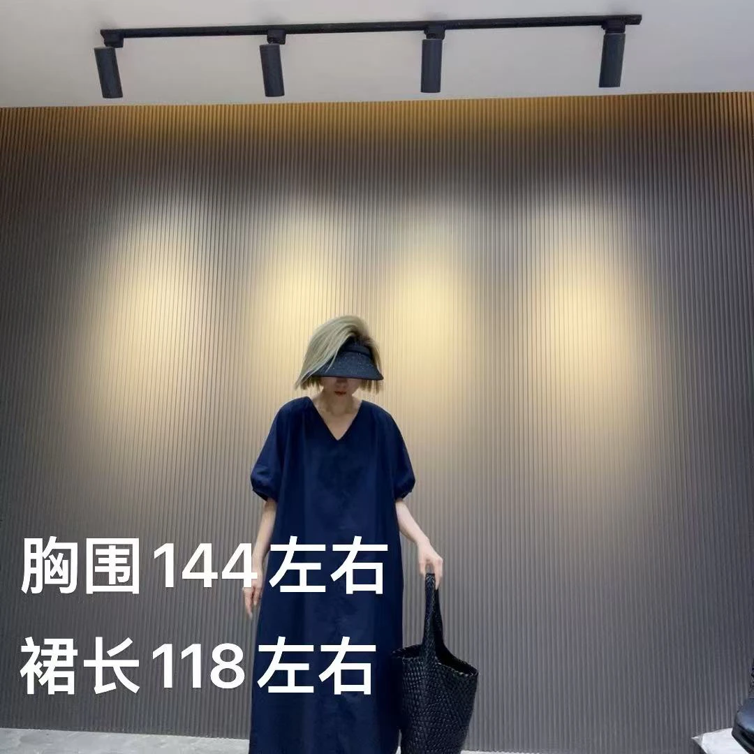 2520#V领后背镂空设计感洗水棉长裙连衣裙