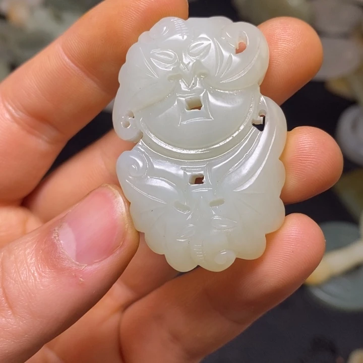 颈饰未镶嵌和田玉