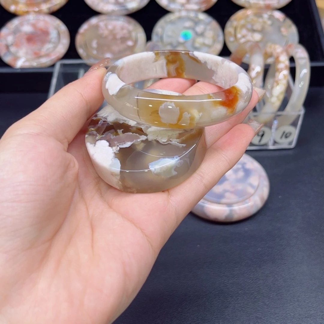 手镯玛瑙/玉髓未镶嵌54