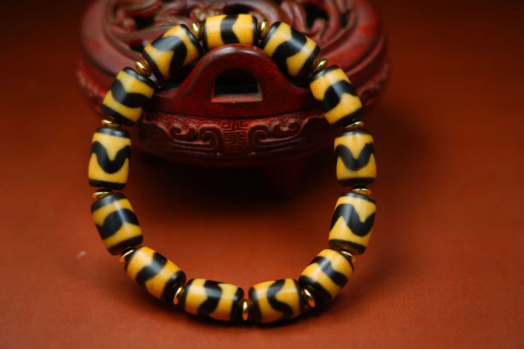 sc02虎牙手串多样性发一玛瑙手串（覆膜）