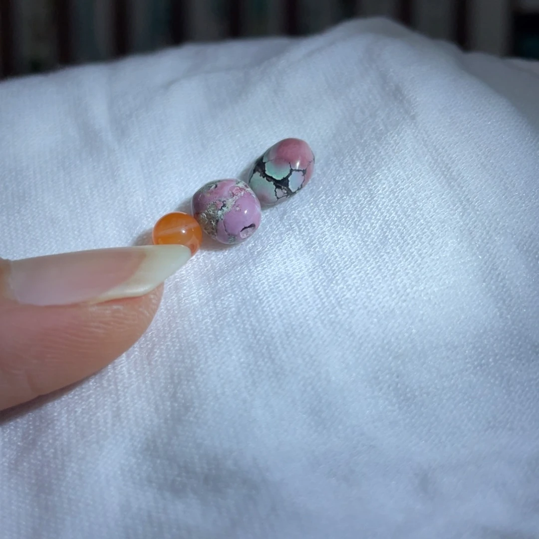 南红玛瑙未镶嵌珠宝奇石