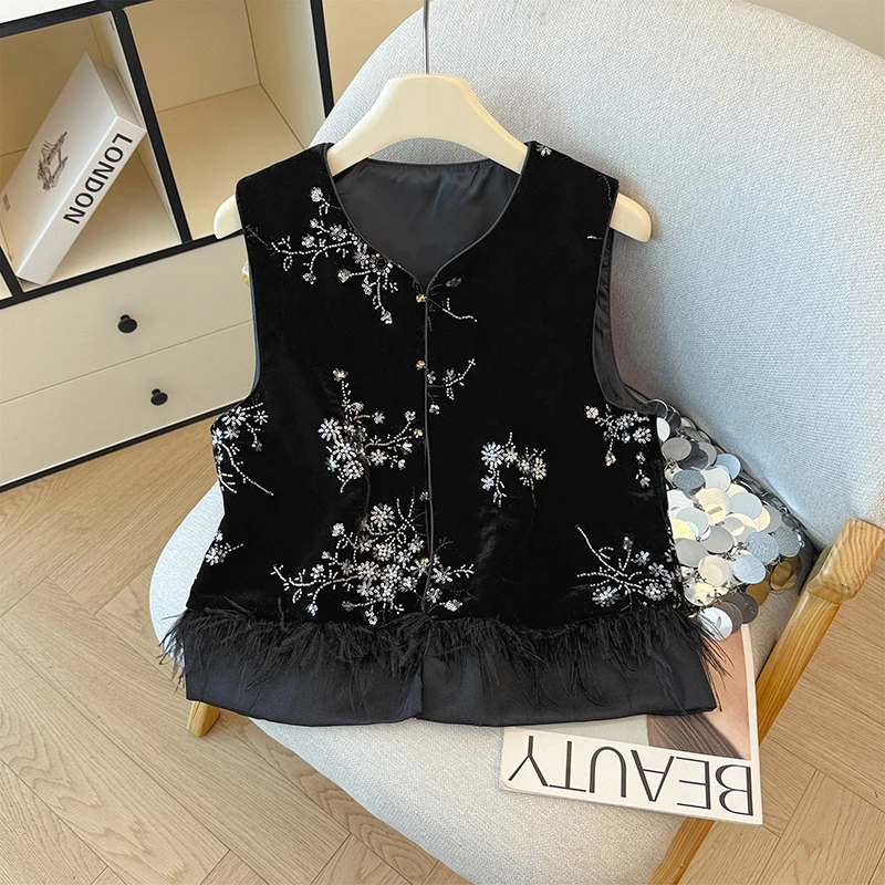 新中式重工钉珠拼接驼鸟毛马夹2025秋冬新款国风气质百搭坎肩女