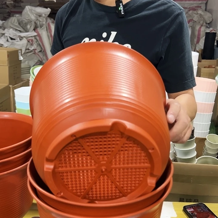 矮陶口27高18陶红带托3只