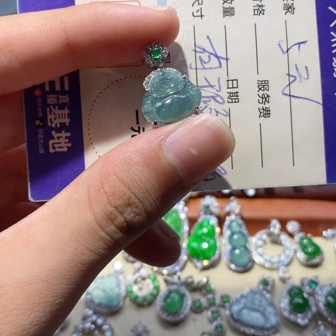颈饰未镶嵌翡翠翡翠
