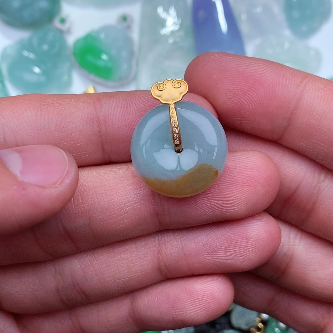 翡翠吊坠(不含链)18K金镶嵌