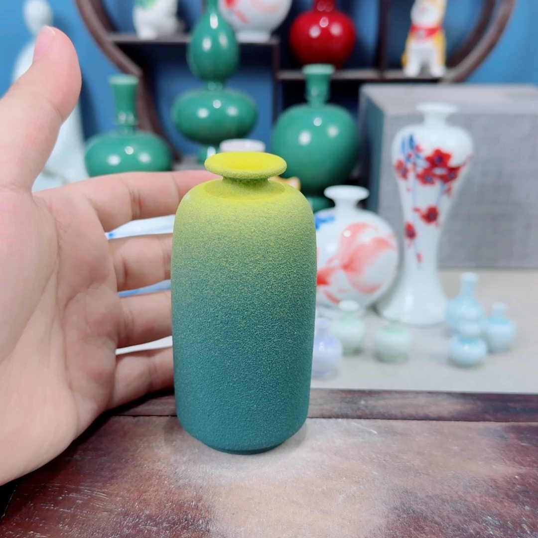 陶瓷手工小花器摆件