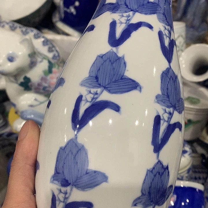 花瓶23477568876788766