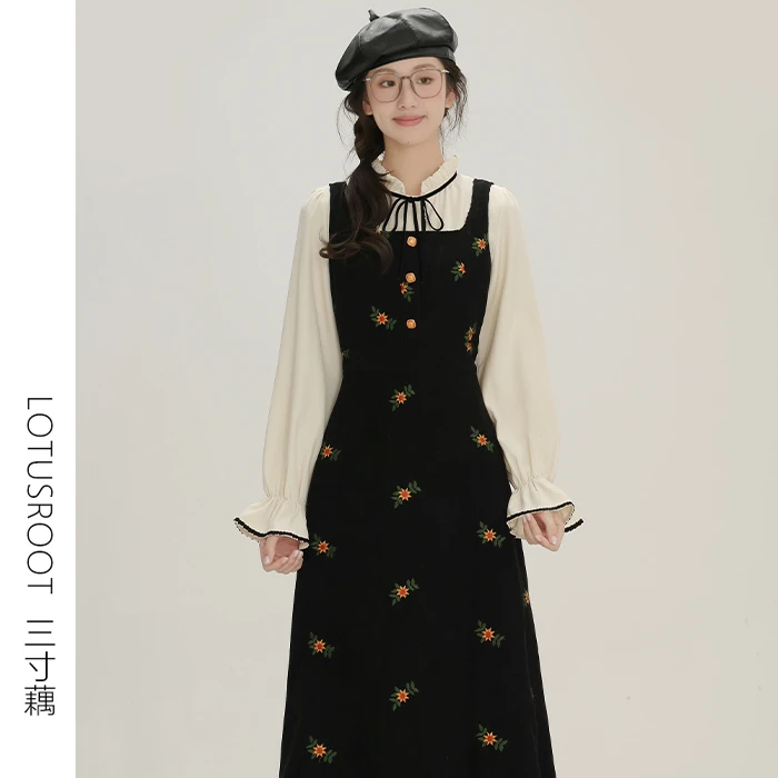 三寸藕【星耀夜空】秋季法式复古黑色碎花背带连衣裙小众3149+3148