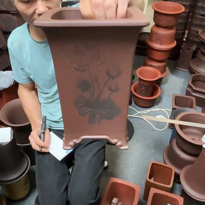 翔***哥花盆紫砂微瑕荷花