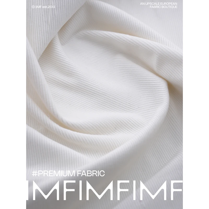 日本 97%棉3%弹力白色细条灯芯绒服装面料 幅宽112CM 375G/M