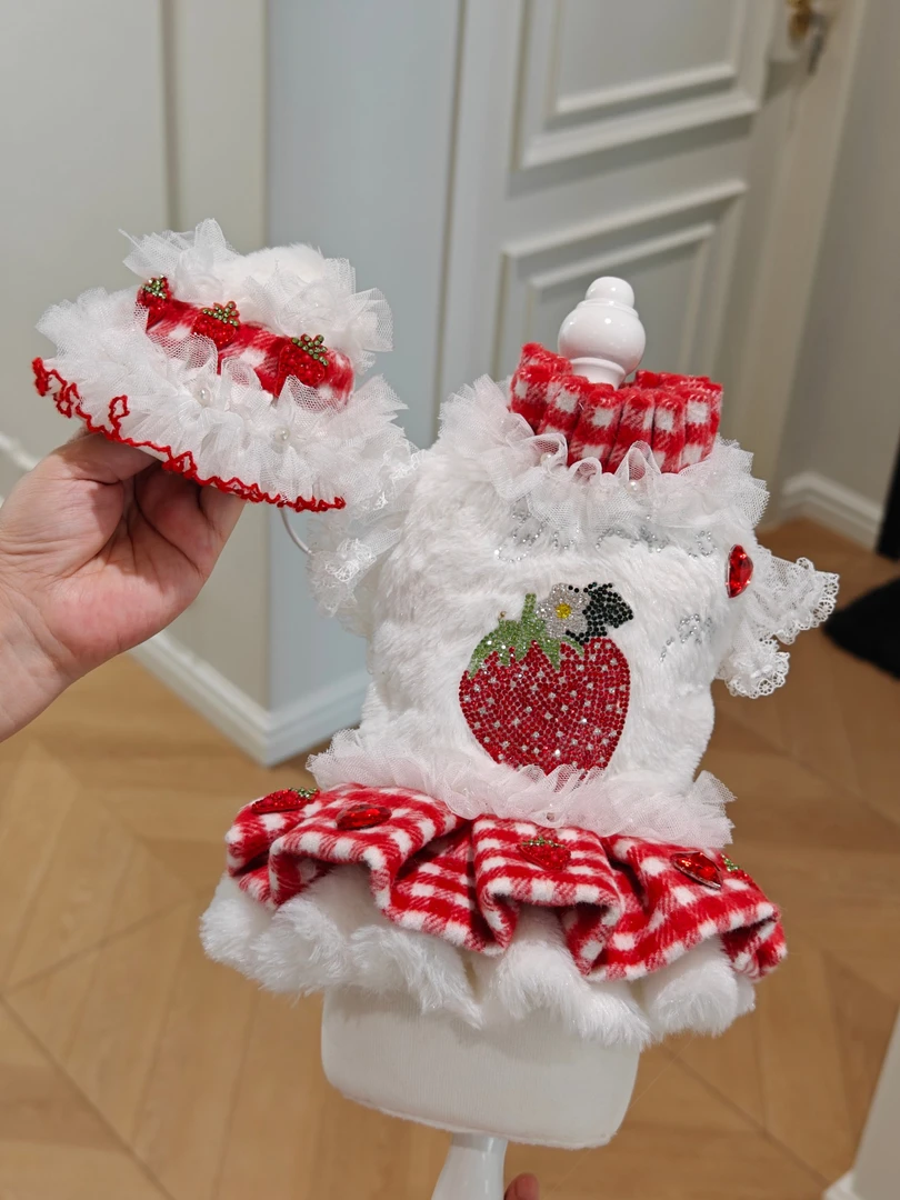 24秋冬新款兔兔草莓酱两件套连衣裙帽子红色