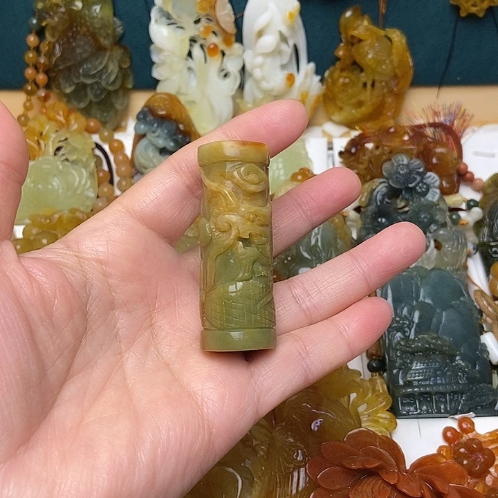 蛇纹石玉未镶嵌吊坠(赠链)