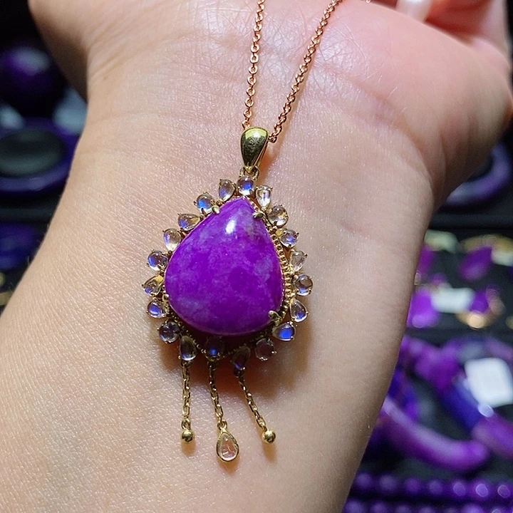 18K金镶嵌苏纪石（舒俱来）吊坠