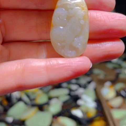 【闪购商品】和田玉未镶嵌颈饰