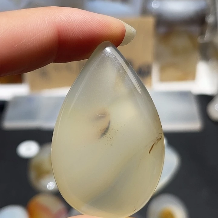 未镶嵌颈饰玛瑙/玉髓