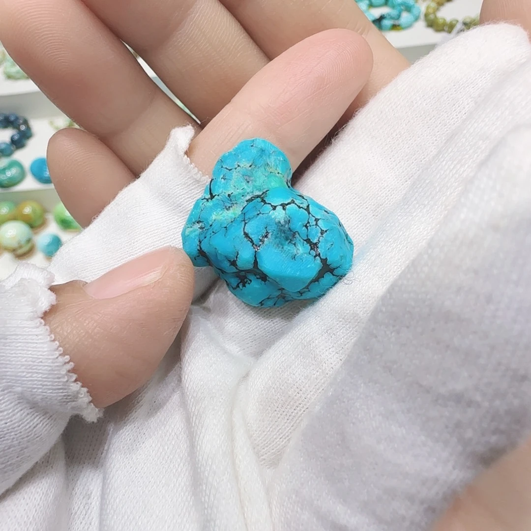 绿松石未镶嵌原矿绿松石