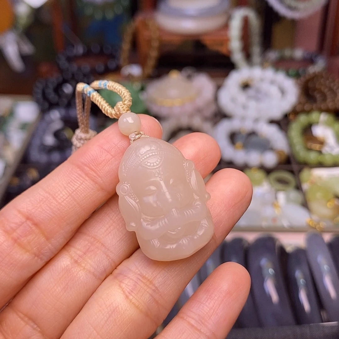 和田玉未镶嵌颈饰福利清货价 藕粉吊坠