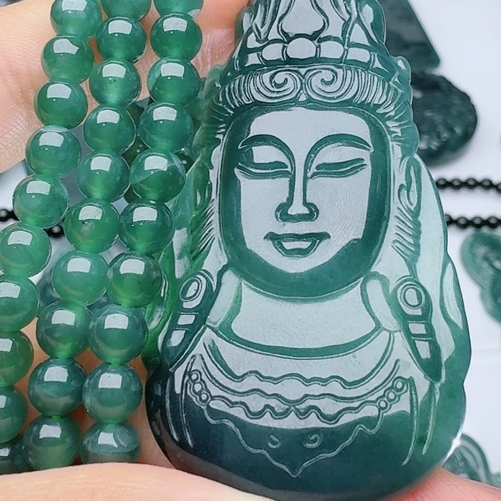 颈饰未镶嵌翡翠多样性发其一