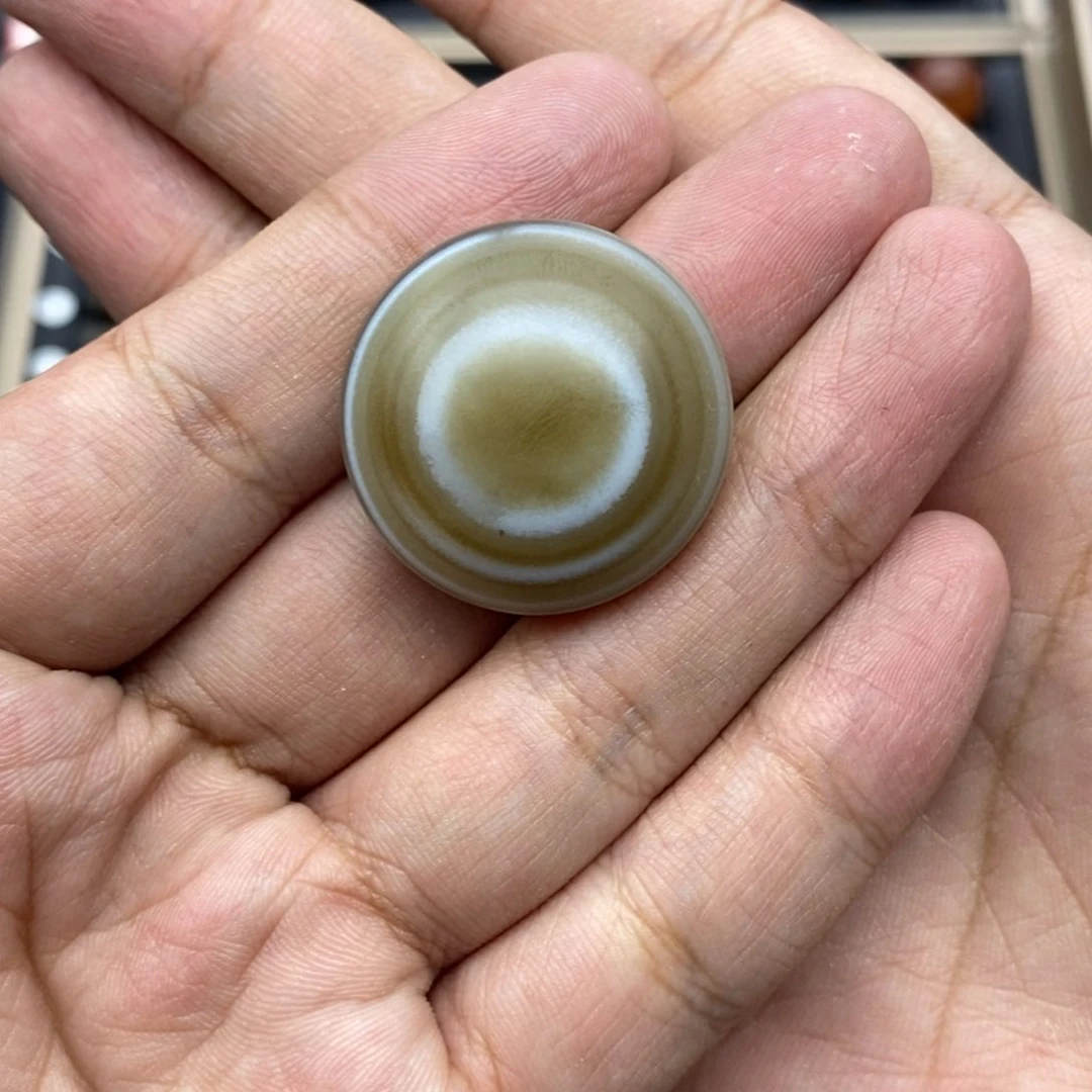 未镶嵌玛瑙/玉髓珠宝奇石青*?