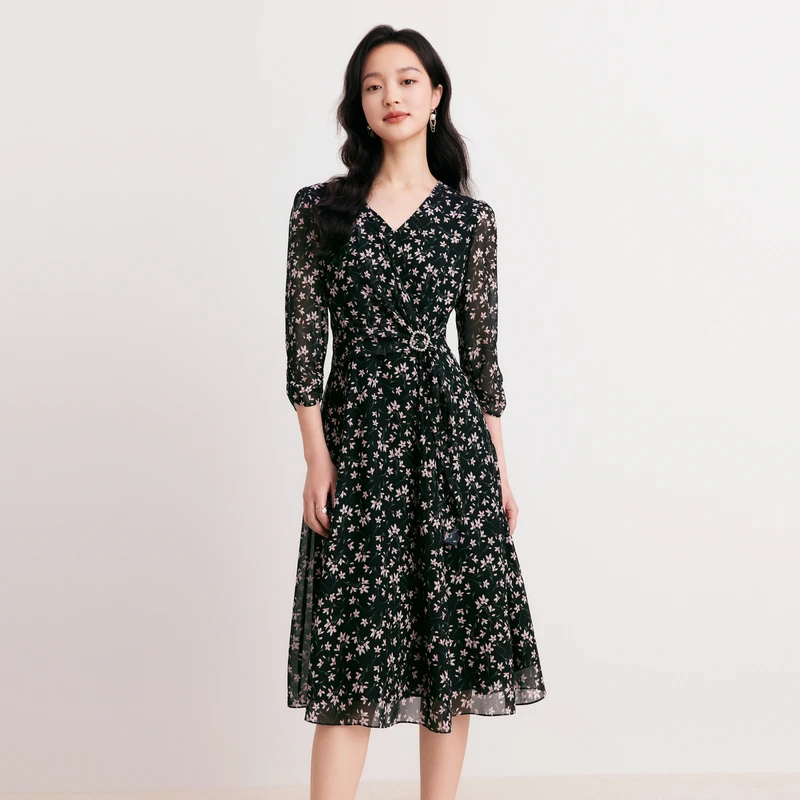 【羊羊专属】珂莱蒂尔显瘦气质时尚爆款百搭设计感连衣裙K